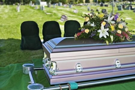 Nothing compares to the pristine beauty of our metal caskets. 